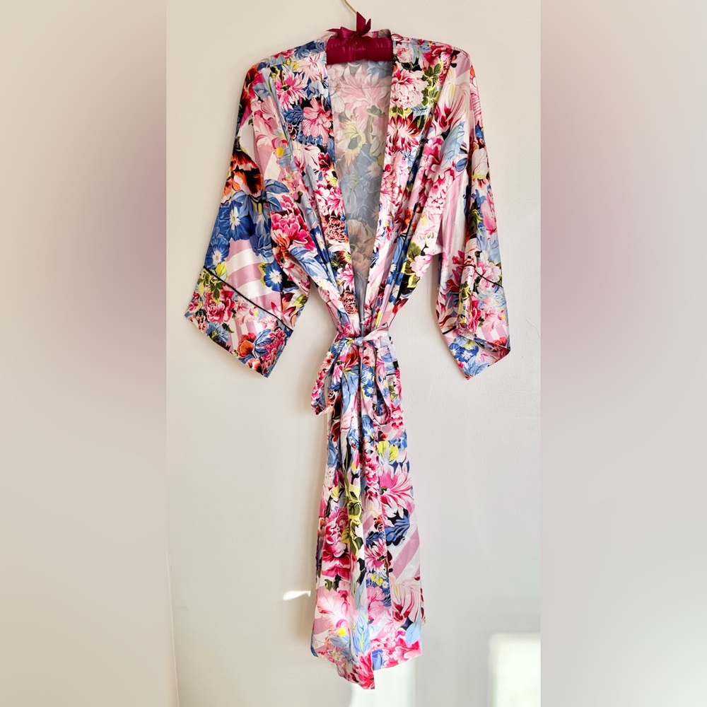 Victoria's Secret Multicolor Floral Robe